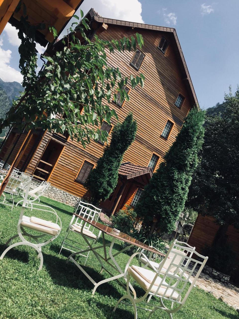 Hostel Rilindja Valbone Zewnętrze zdjęcie